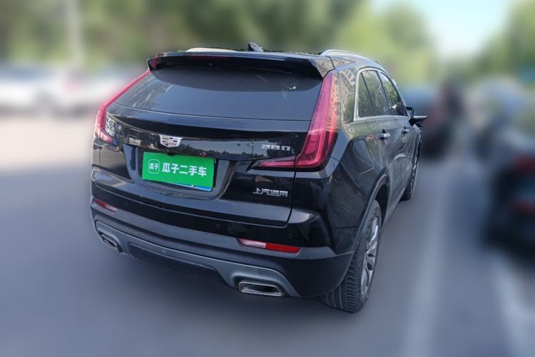 Used Cadillac XT4 2018 28T Two-Wheel-Drive Luxury Model Rear Right 45 Deg