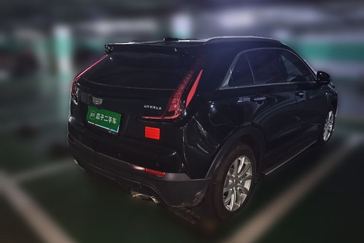 Used Cadillac XT4 2018 28T Two-Wheel Drive Tech Version Rear Right 45 Deg