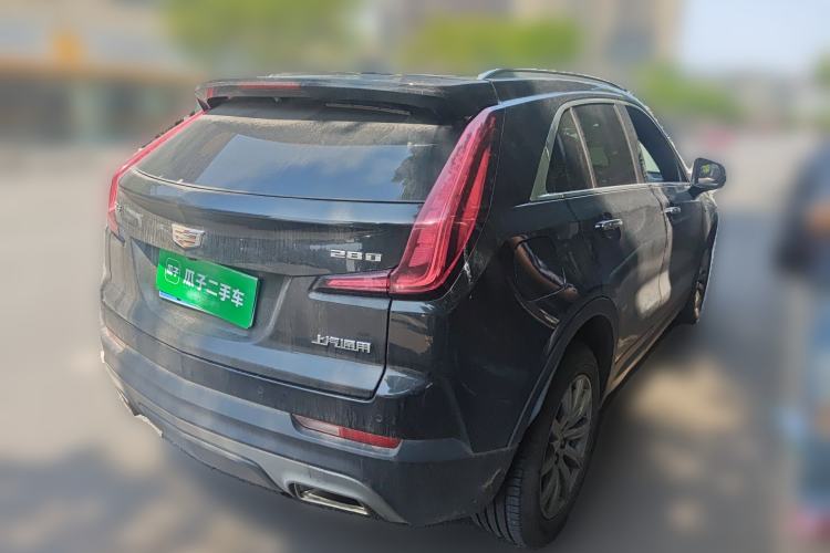 Used Cadillac XT4 2018 28T Two-Wheel-Drive Luxury Model Rear Right 45 Deg