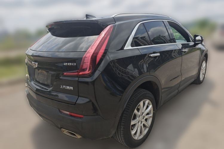 Used Cadillac XT4 2018 28T Two-Wheel Drive Tech Version Rear Right 45 Deg