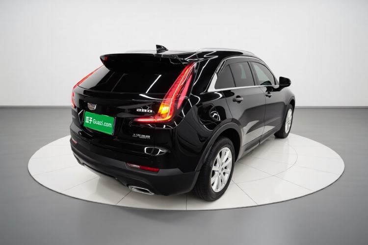 Used Cadillac XT4 2018 28T Two-Wheel Drive Tech Version Rear Right 45 Deg