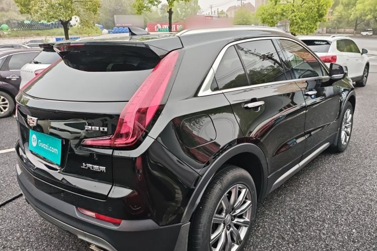 Used Cadillac XT4 2018 28T Two-Wheel Drive Leading Sport Model Rear Right 45 Deg