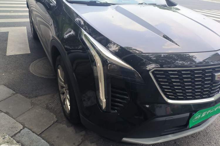 Used Cadillac XT4 2018 28T Two-Wheel Drive Leading Version Right Front Headlight