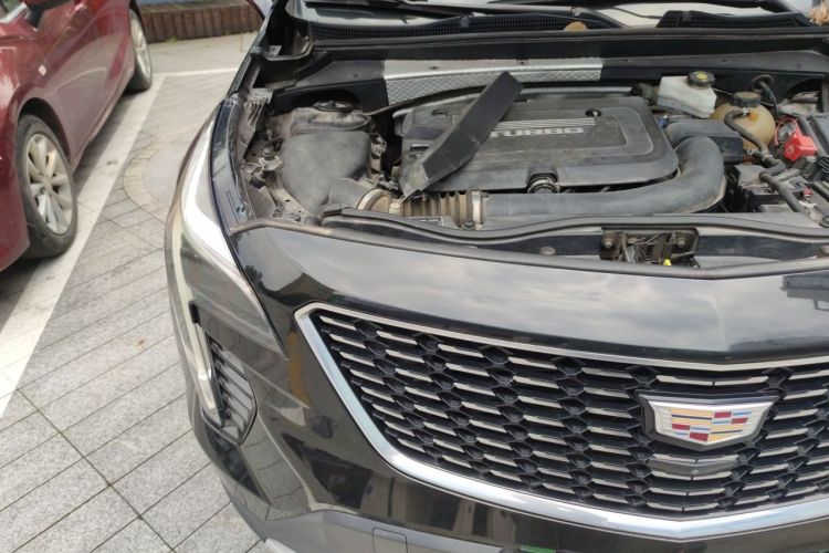 Used Cadillac XT4 2018 28T Two-Wheel Drive Leading Version Right Front Headlight