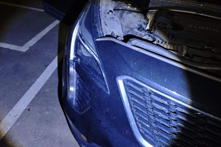 Used Cadillac XT4 2018 28T Two-Wheel Drive Tech Version Right Front Headlight