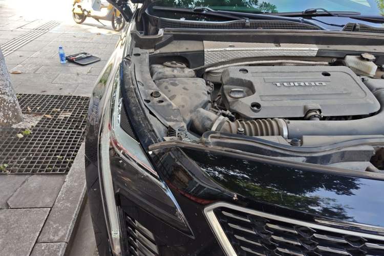 Used Cadillac XT4 2018 28T Two-Wheel Drive Leading Version Right Front Headlight