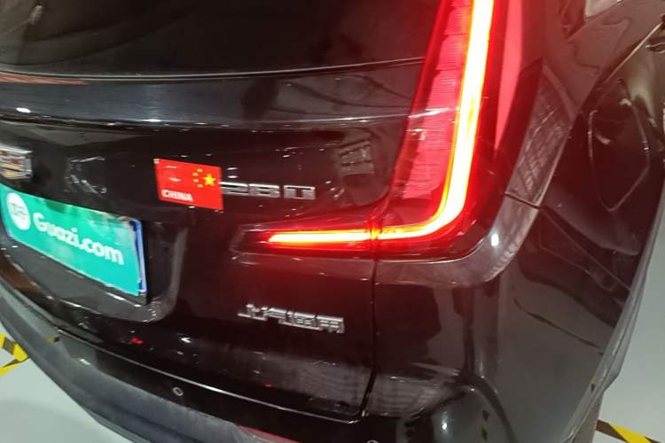 Used Cadillac XT4 2018 28T Two-Wheel Drive Tech Version Right Rear Taillight