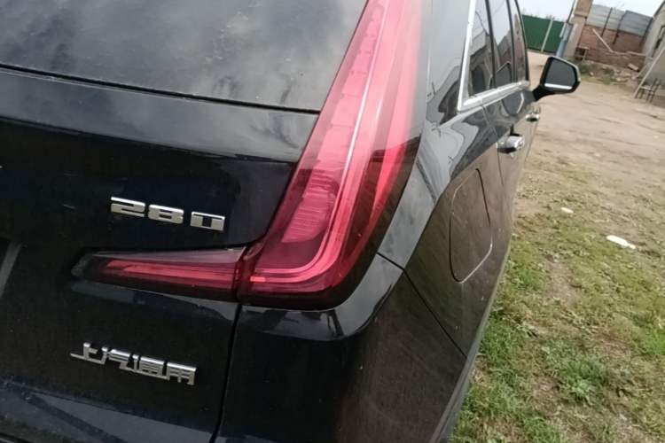 Used Cadillac XT4 2018 28T Two-Wheel Drive Leading Version Right Rear Taillight