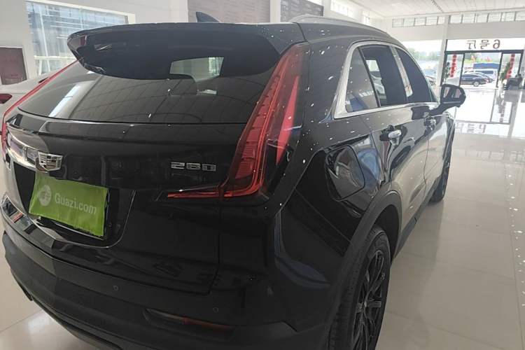 Used Cadillac XT4 2018 28T Two-Wheel Drive Tech Version Right Rear Taillight