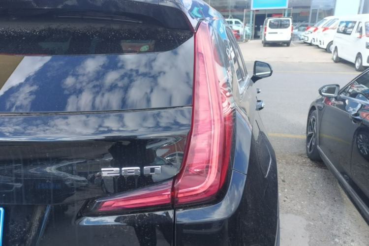 Used Cadillac XT4 2018 28T Two-Wheel Drive Leading Version Right Rear Taillight