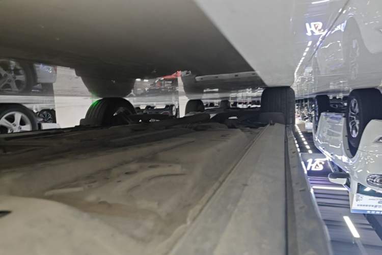 Used Cadillac XT4 2018 28T Four-Wheel Drive Leading Model Right Side Sill