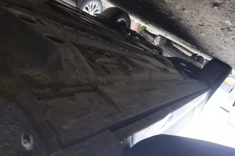 Used Cadillac XT4 2018 28T Two-Wheel Drive Leading Version Right Side Sill