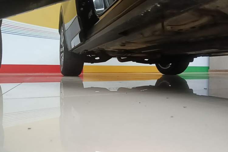 Used Cadillac XT4 2018 28T Two-Wheel Drive Luxury Sport Model Right Side Sill