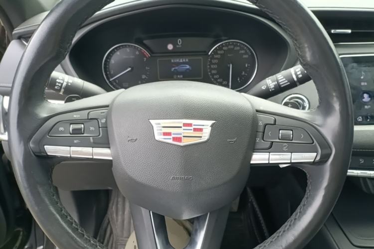 Used Cadillac XT4 2018 28T Two-Wheel Drive Leading Version Steering Wheel