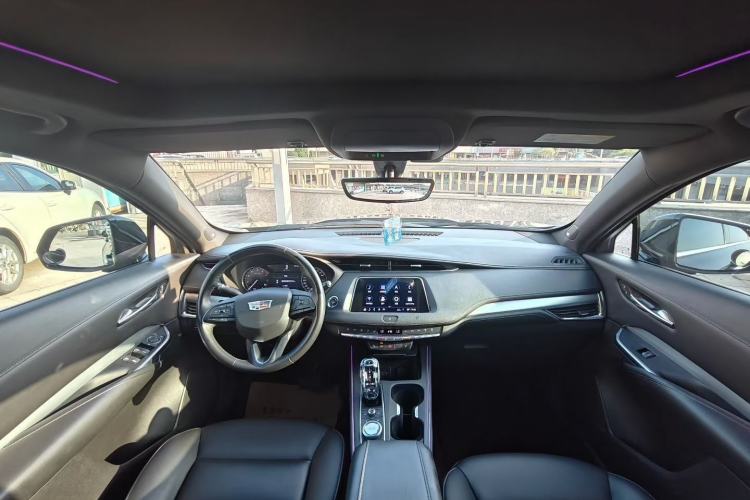 Used Cadillac XT4 2018 28T Two-Wheel Drive Leading Version Steering Wheel