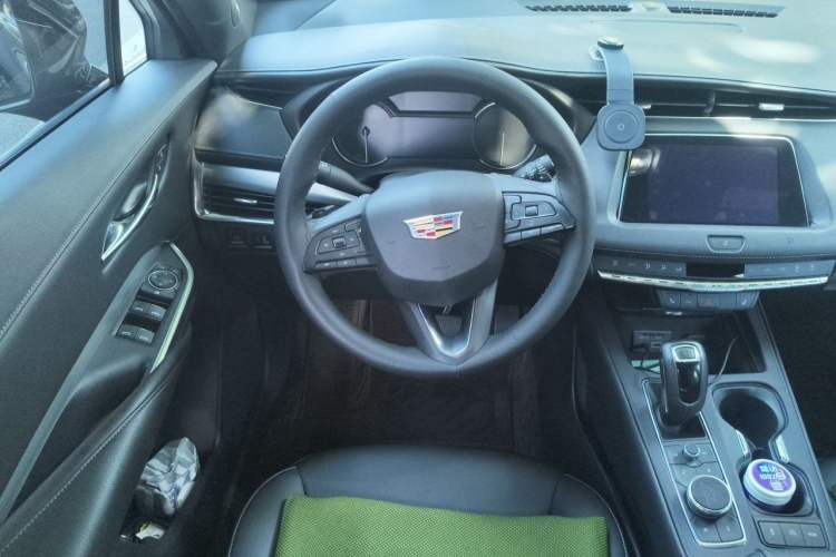 Used Cadillac XT4 2018 28T Two-Wheel Drive Leading Version Steering Wheel