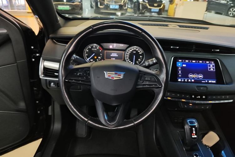 Used Cadillac XT4 2018 28T Four-Wheel Drive Leading Model Steering Wheel