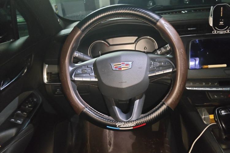 Used Cadillac XT4 2018 28T Two-Wheel Drive Leading Version Steering Wheel
