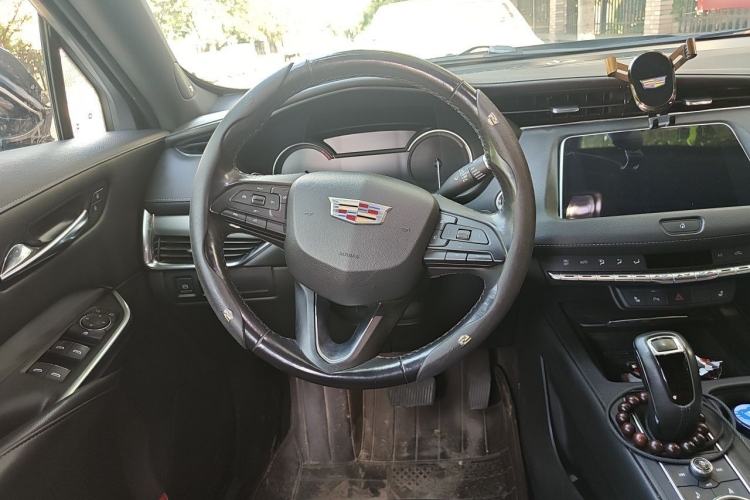 Used Cadillac XT4 2018 28T Two-Wheel Drive Leading Version Steering Wheel