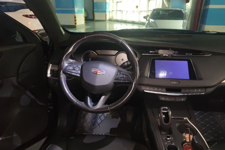 Used Cadillac XT4 2018 28T Two-Wheel Drive Leading Version Steering Wheel