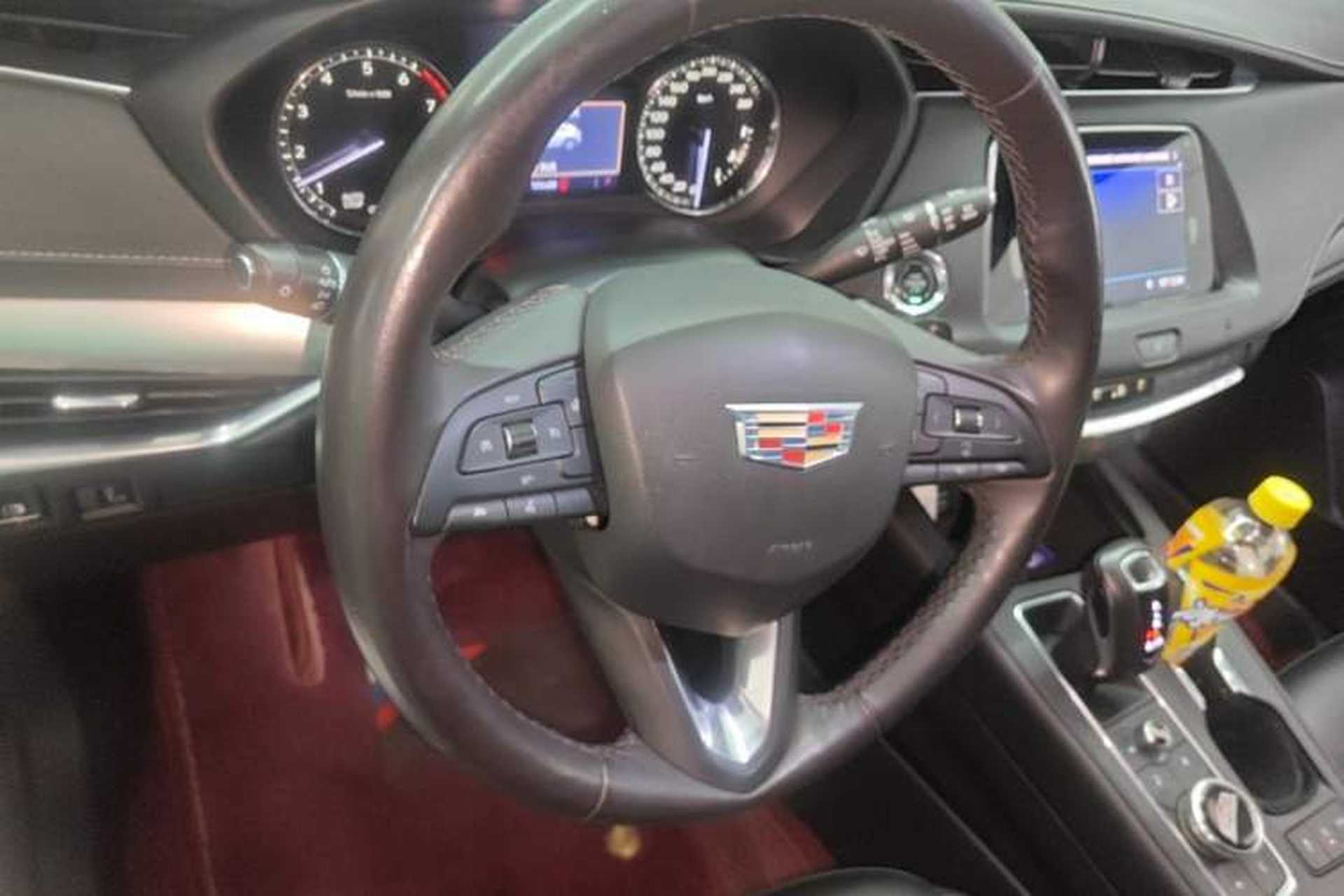 Used Cadillac XT4 2018 28T Two-Wheel Drive Leading Version Steering Wheel