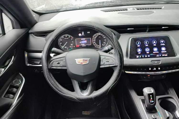 Used Cadillac XT4 2018 28T Two-Wheel Drive Leading Version Steering Wheel