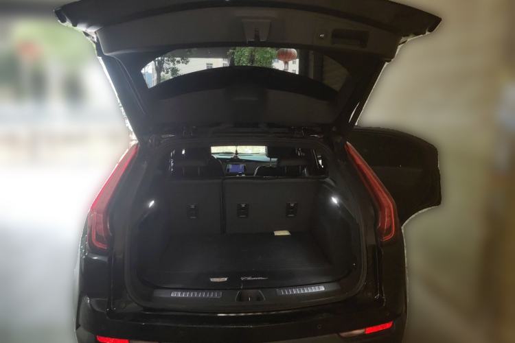 Used Cadillac XT4 2018 28T Two-Wheel Drive Leading Version Trunk