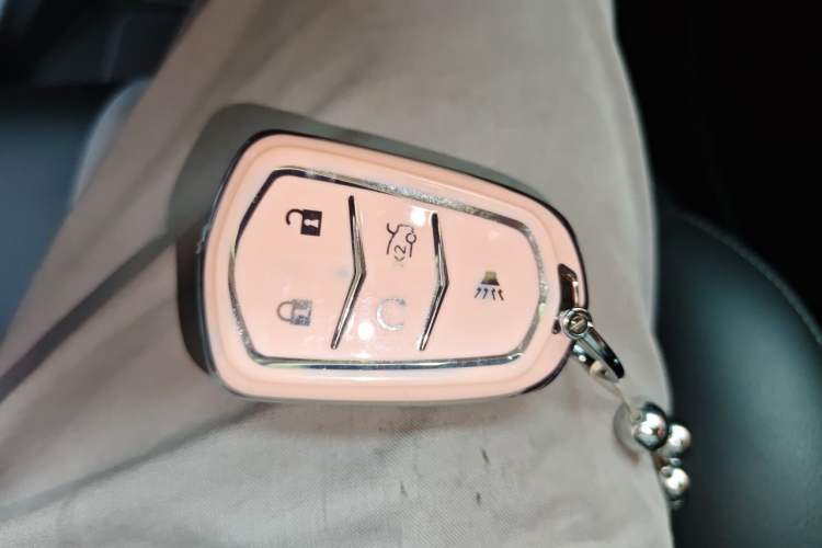 Used Cadillac XT4 2018 28T Two-Wheel Drive Tech Version Vehicle Key