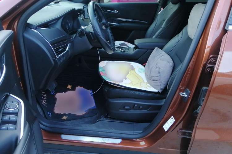 Used Cadillac XT4 2018 28T Two-Wheel Drive Tech Version Driver Seat
