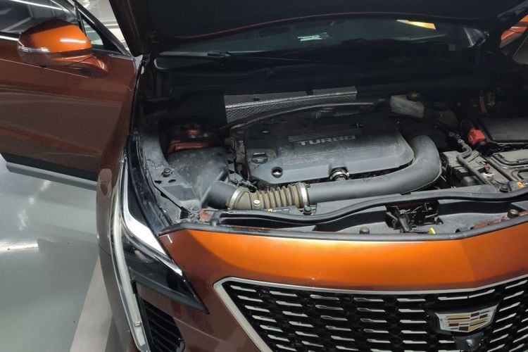 Used Cadillac XT4 2018 28T Two-Wheel Drive Leading Version Engine Bay Right