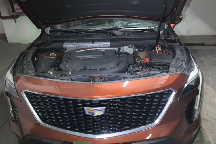 Used Cadillac XT4 2018 28T 4x4 Platinum Sport Edition Engine Bay
