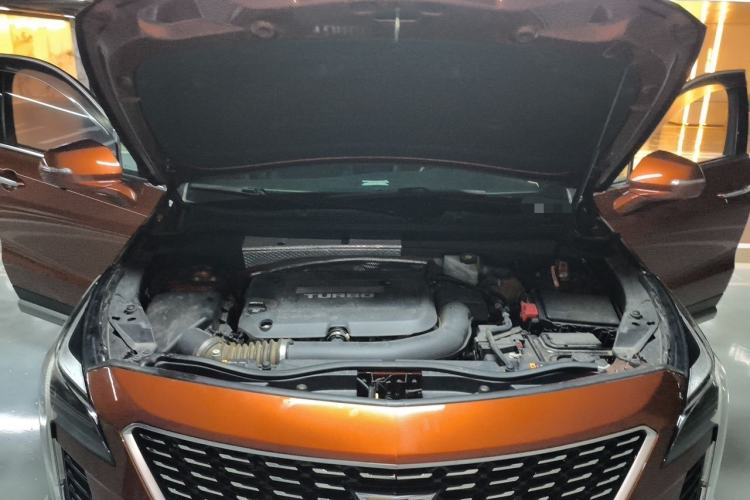 Used Cadillac XT4 2018 28T Two-Wheel Drive Leading Version Engine Bay