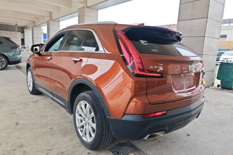 Used Cadillac XT4 2018 28T Two-Wheel Drive Tech Version Exterior 2