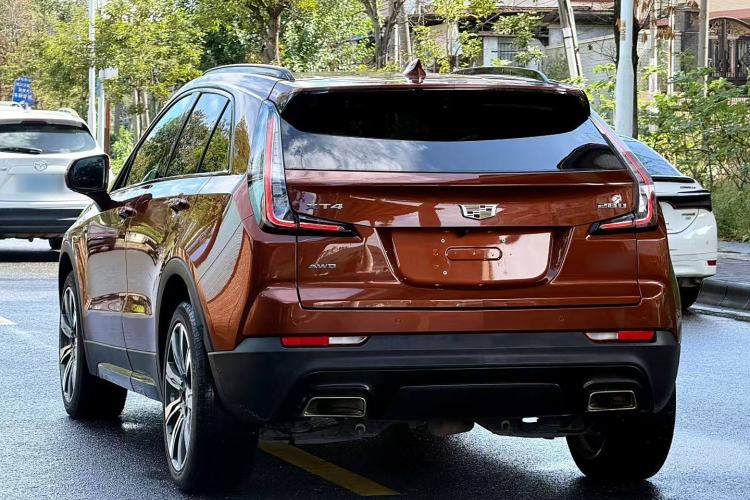 Used Cadillac XT4 2018 28T 4x4 Platinum Sport Edition Exterior 3