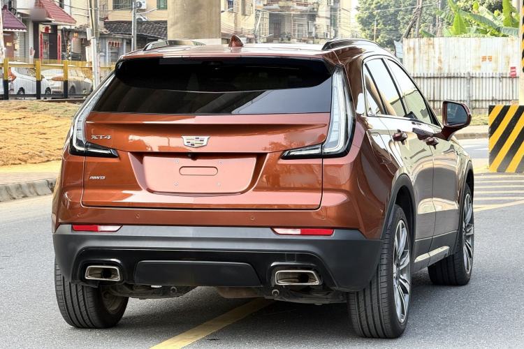 Used Cadillac XT4 2018 28T 4x4 Platinum Sport Edition Exterior 5