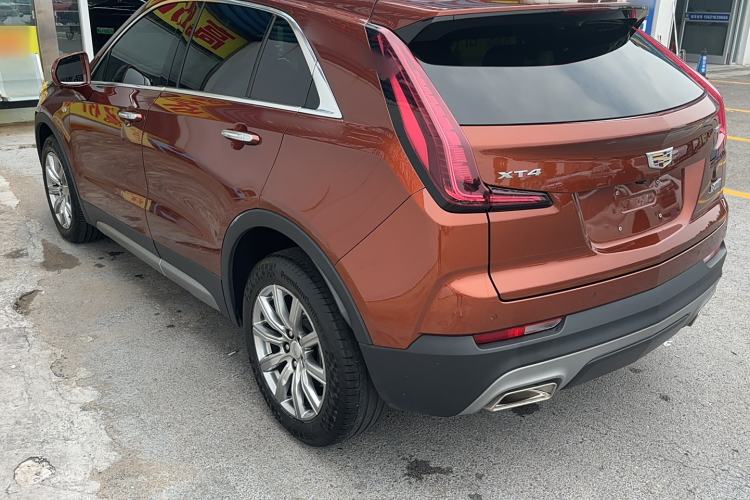 Used Cadillac XT4 2018 28T Two-Wheel-Drive Luxury Model Exterior 6