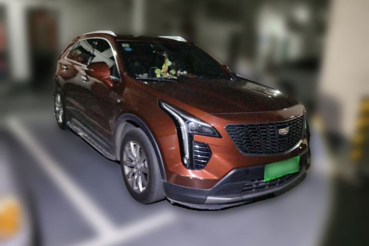 Used Cadillac XT4 2018 28T Two-Wheel Drive Leading Version Front Right 45 Deg