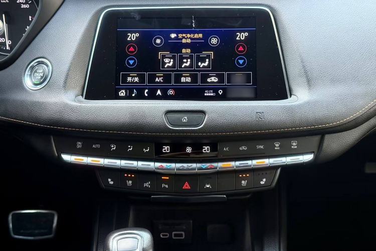 Used Cadillac XT4 2018 28T 4x4 Platinum Sport Edition Interior 2