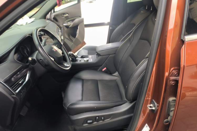 Used Cadillac XT4 2018 28T Two-Wheel Drive Tech Version Left Front Seat