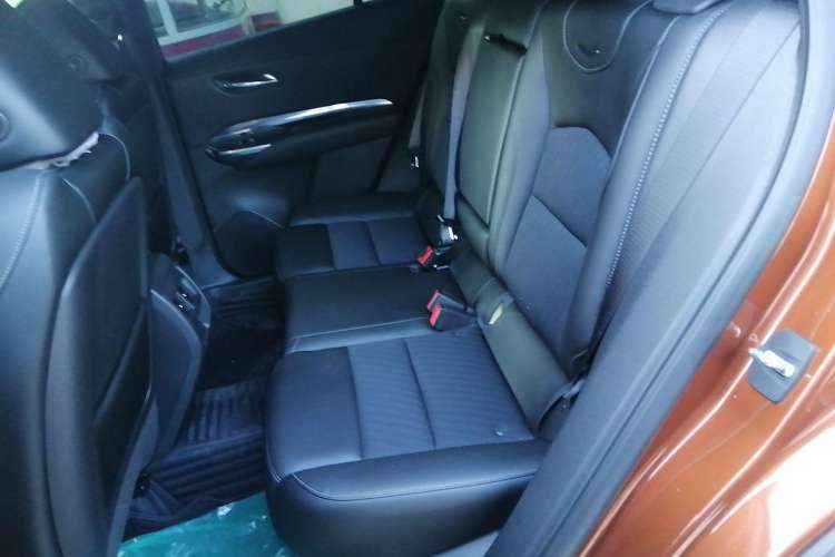 Used Cadillac XT4 2018 28T Two-Wheel Drive Tech Version Left Rear Seat