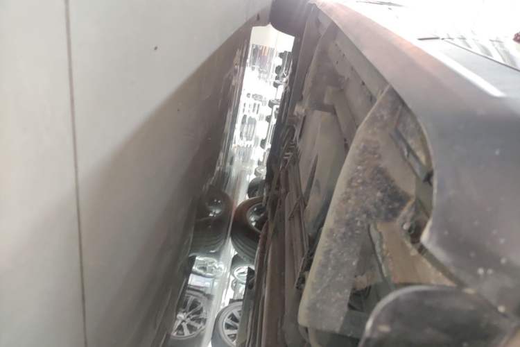 Used Cadillac XT4 2018 28T Two-Wheel Drive Leading Version Left Side Sill