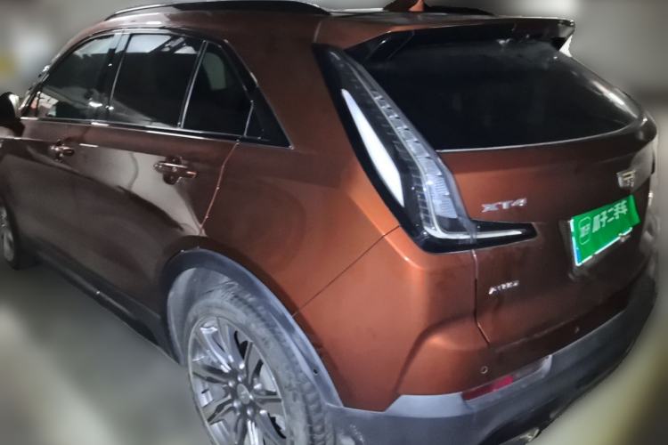 Used Cadillac XT4 2018 28T 4x4 Platinum Sport Edition Rear Left 45 Deg