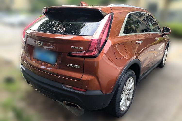 Used Cadillac XT4 2018 28T Two-Wheel Drive Tech Version Rear Right 45 Deg
