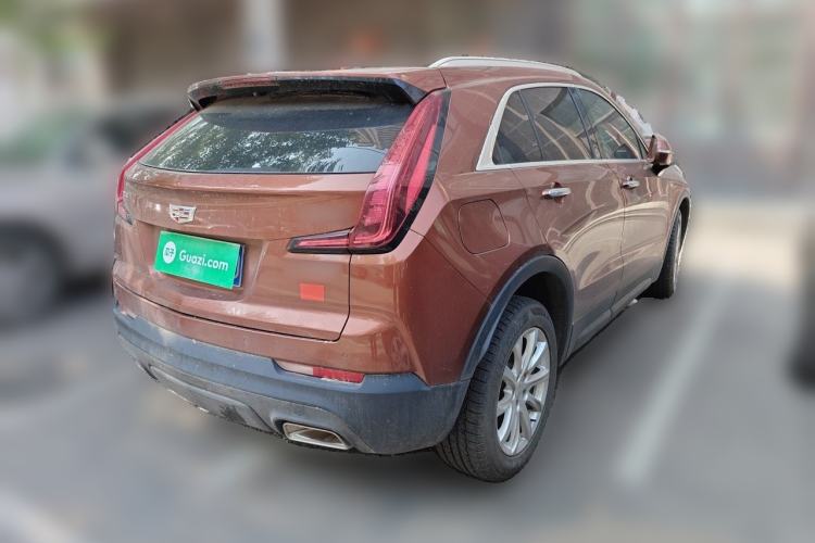 Used Cadillac XT4 2018 28T Two-Wheel Drive Tech Version Rear Right 45 Deg