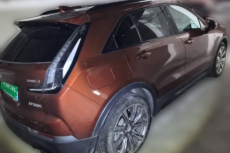 Used Cadillac XT4 2018 28T 4x4 Platinum Sport Edition Rear Right 45 Deg