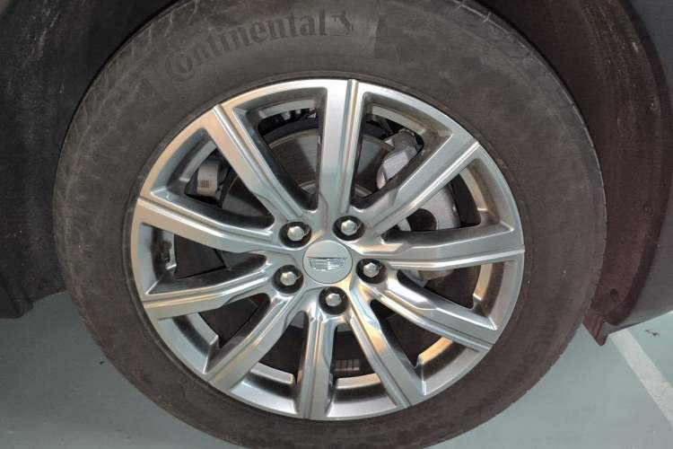 Used Cadillac XT4 2018 28T Two-Wheel Drive Leading Version Right Front Wheel Hub
