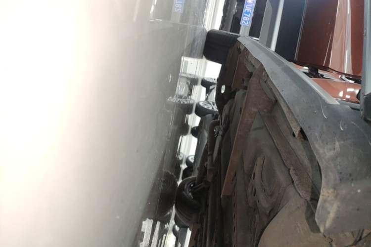 Used Cadillac XT4 2018 28T Two-Wheel Drive Leading Version Right Side Sill
