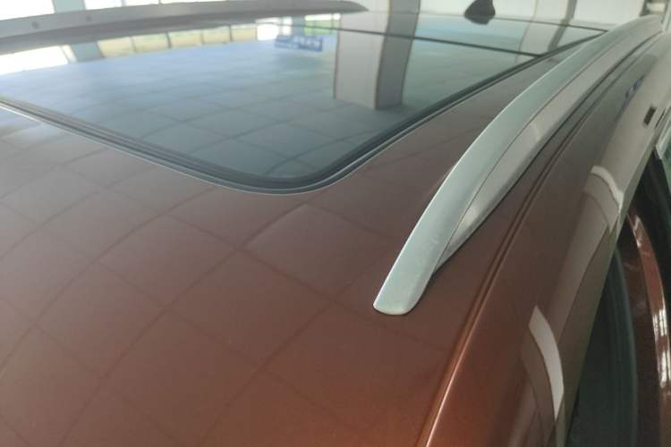 Used Cadillac XT4 2018 28T Two-Wheel Drive Tech Version Roof