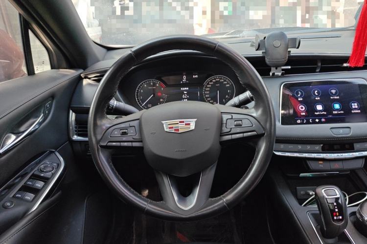 Used Cadillac XT4 2018 28T Two-Wheel Drive Tech Version Steering Wheel