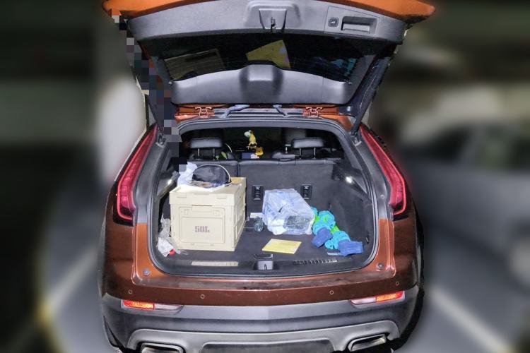 Used Cadillac XT4 2018 28T Two-Wheel Drive Leading Version Trunk
